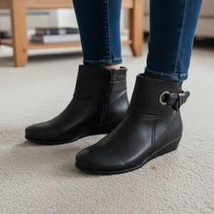 YUU Saynie Side Zip Wedge Heel Ankle Booties in Black Size 8